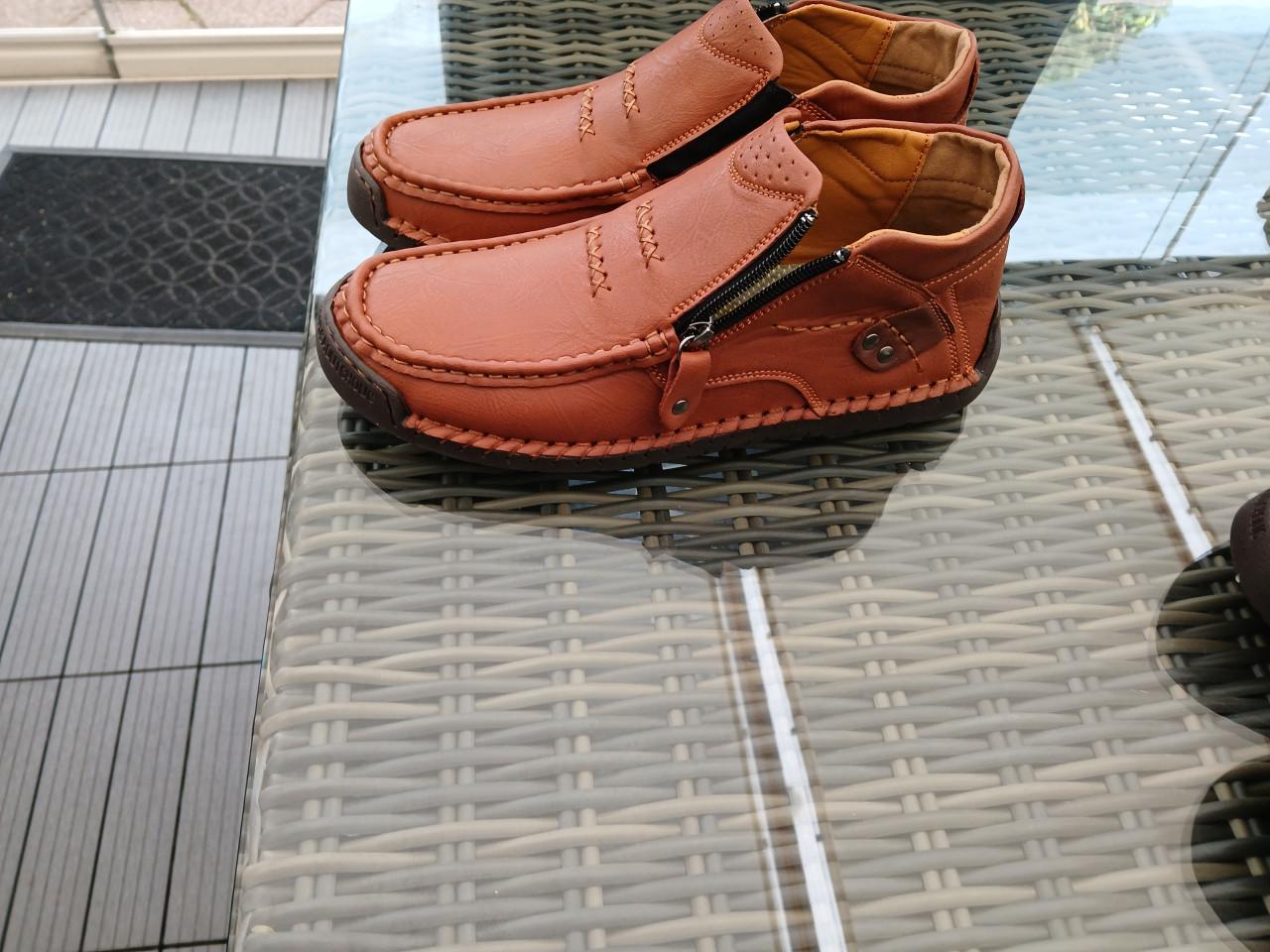 MOOIE SNEKERS MAAT 39