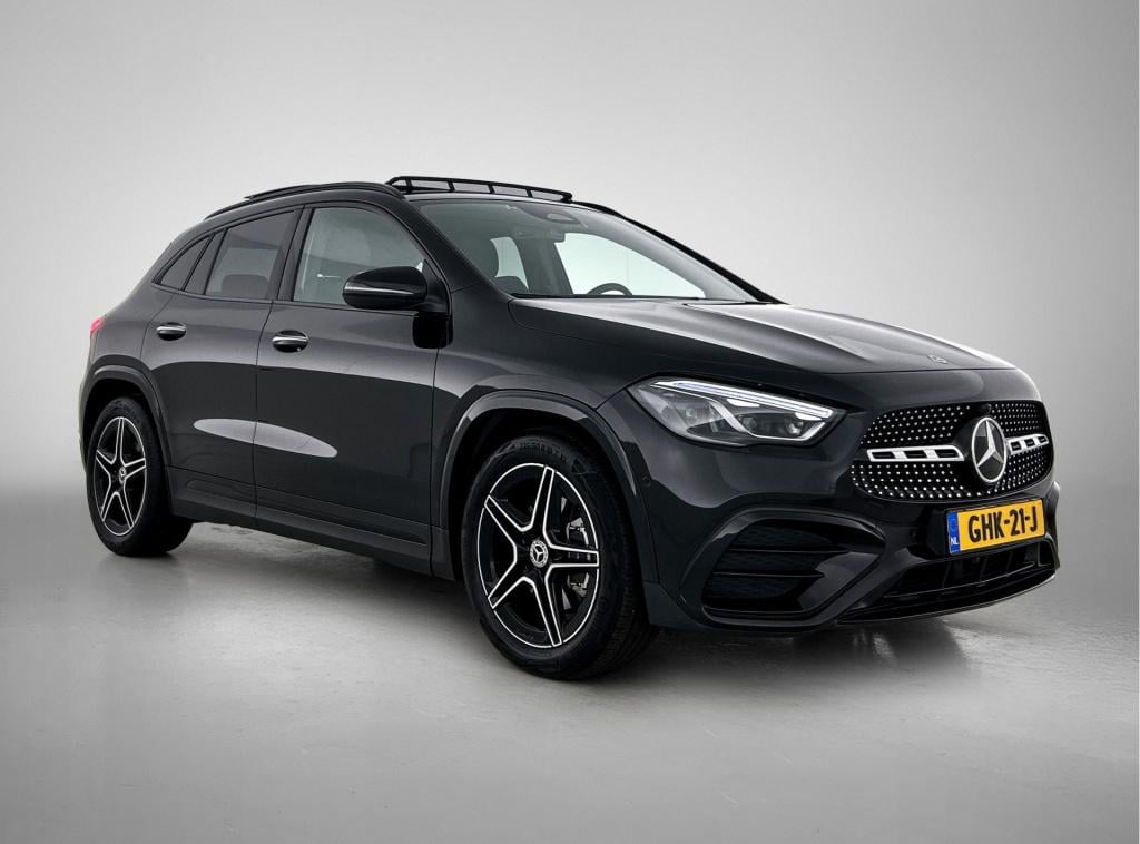 Mercedes-Benz Gla-klasse 200 amg line | sfeerverlichting | panoramadak | cr