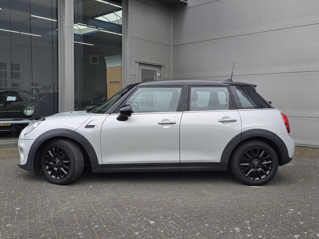 Mini Cooper mini 1.5 chili slechts 22.000 km!!