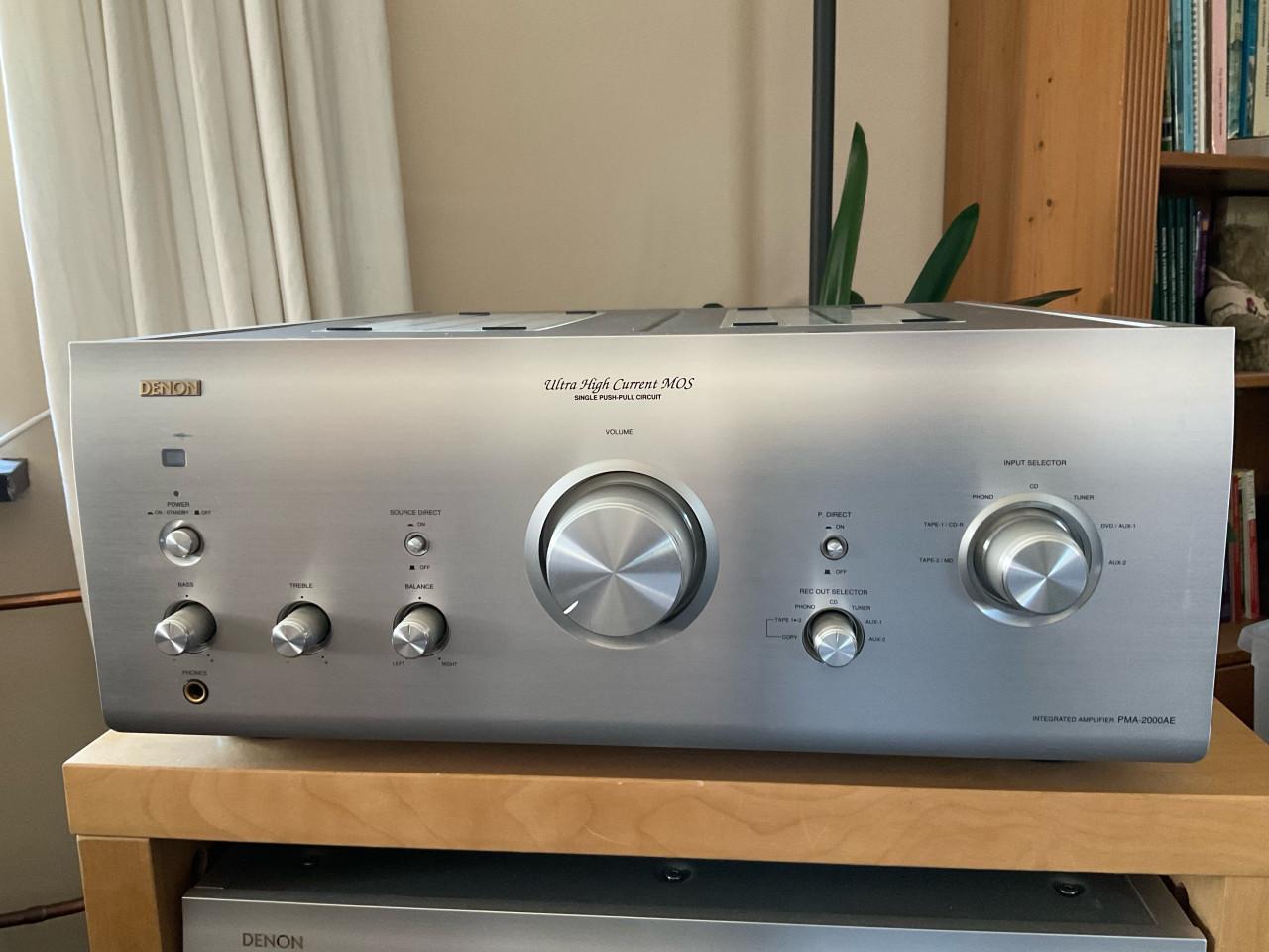 Denon PMA 2000-AE geïntegreerde versterker