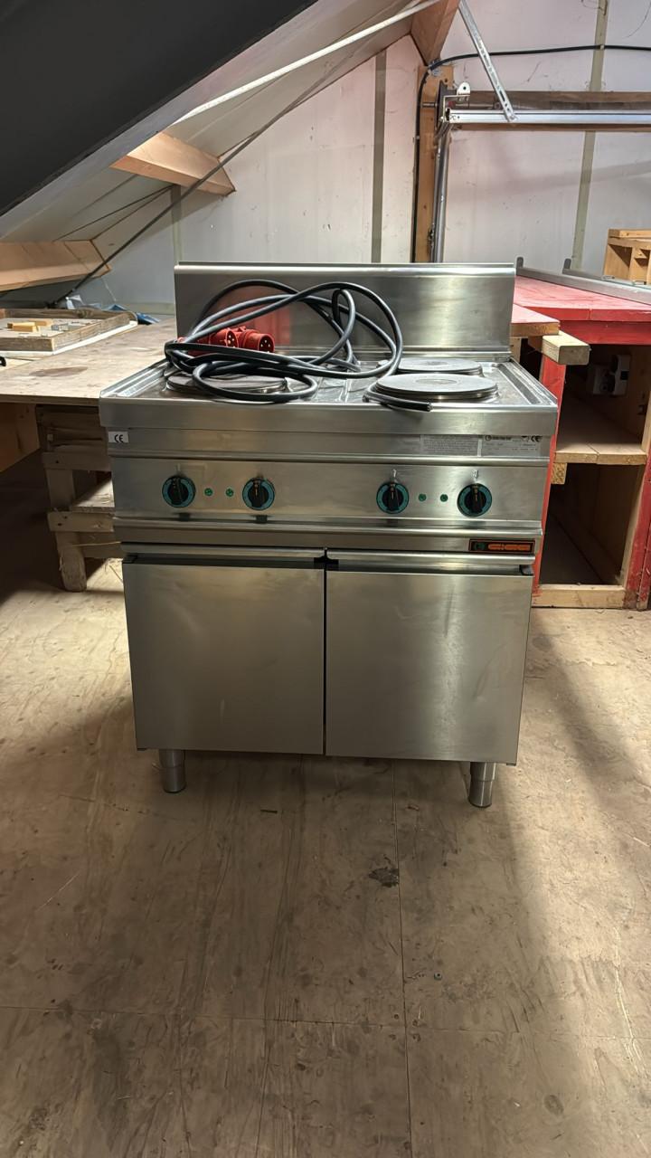 RVS MBM 4 pits elektrisch fornuis