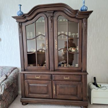 Salon / Vitrine kast