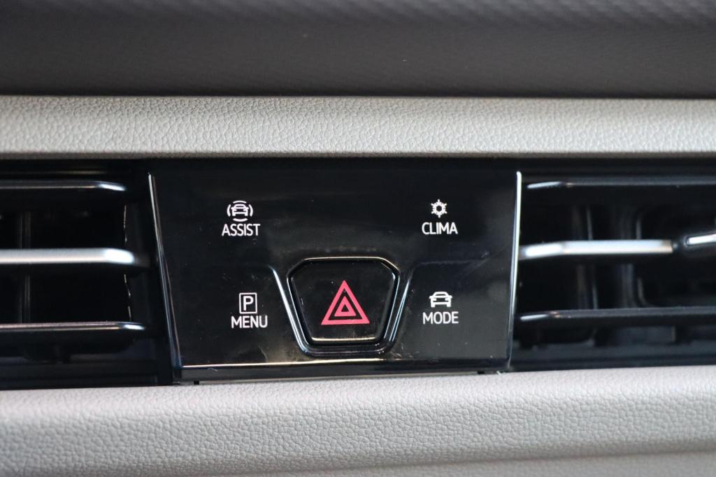 Volkswagen Multivan 1.4 ehybrid life 218pk dsg6 | soh 92,2% |
