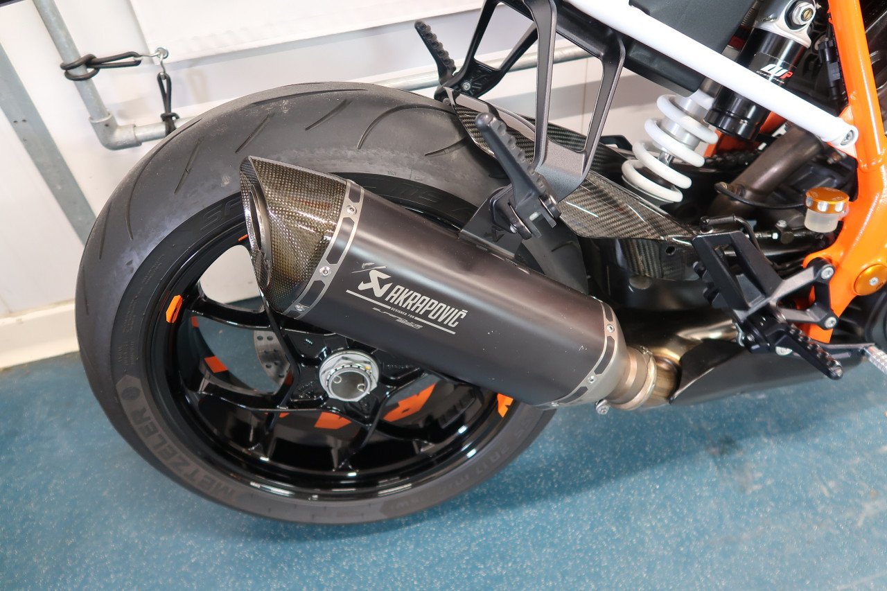 KTM 1290 Super Duke R 2015 als nieuw
