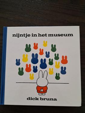 Kinderboek Nijntje in het museum