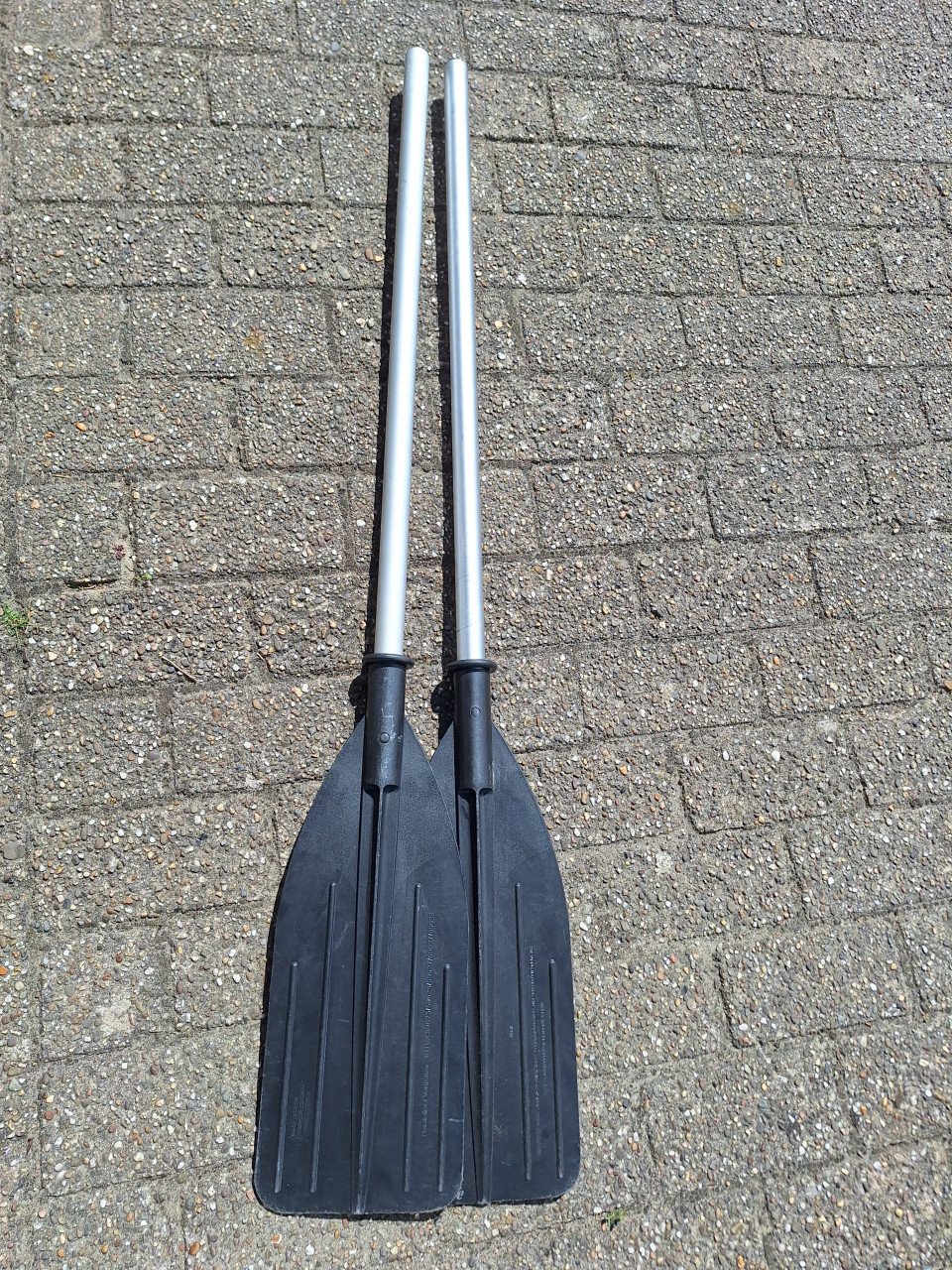 2 kano steekpeddels.