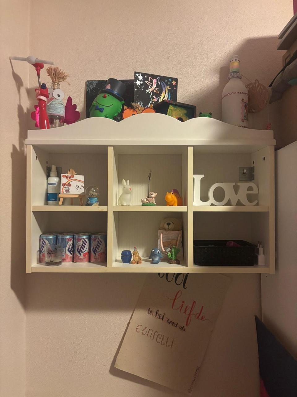 Kinderkledingkast / kinderkamerkastjes