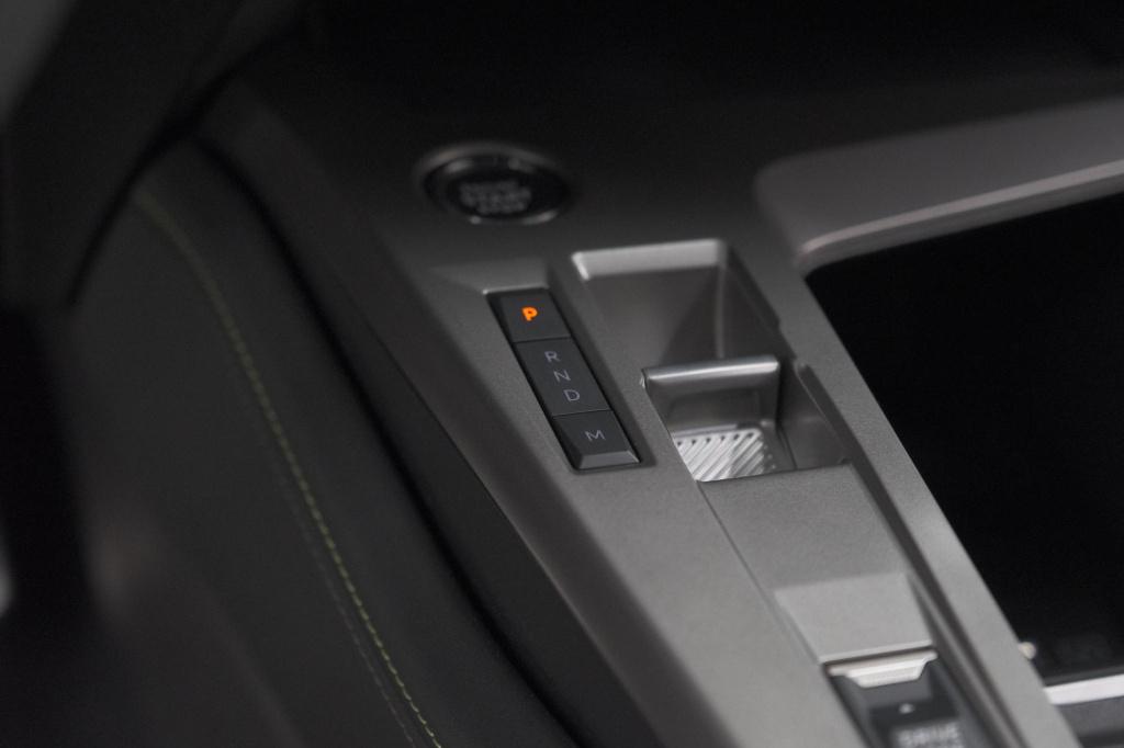 Peugeot 408 1.2 hybrid 145 e-dcs6 gt | 360 camera | alcantara pakket | adap