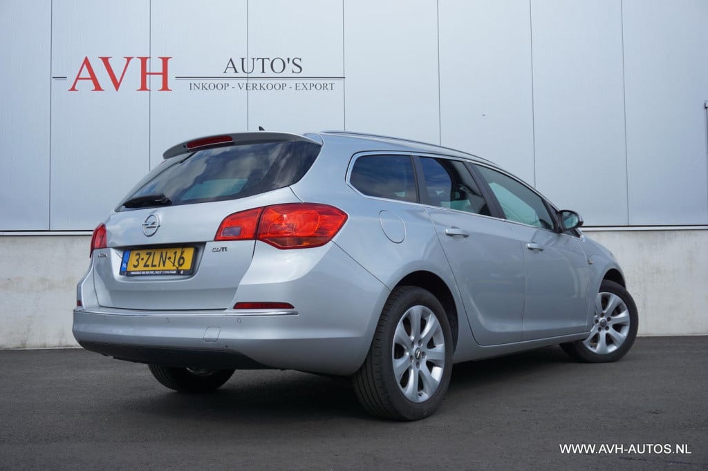 Opel Astra sports tourer 1.6 cdti business +