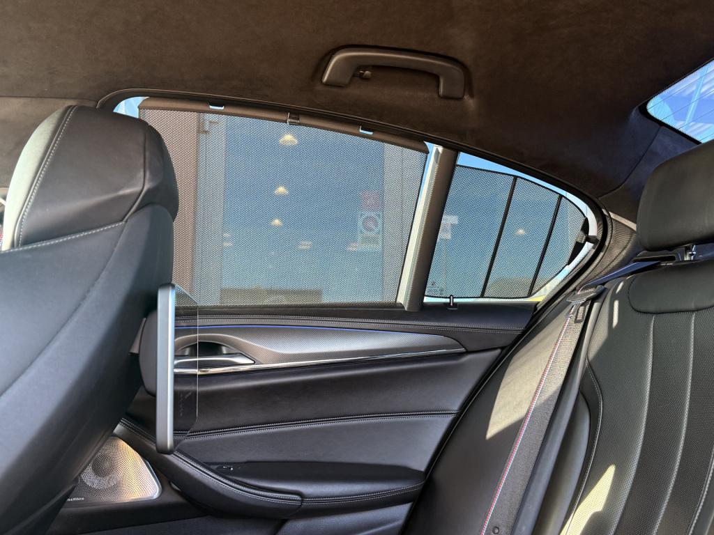 BMW M5 5-serie | b&w | head-up | memory | carbon | 360 | rear entertainment