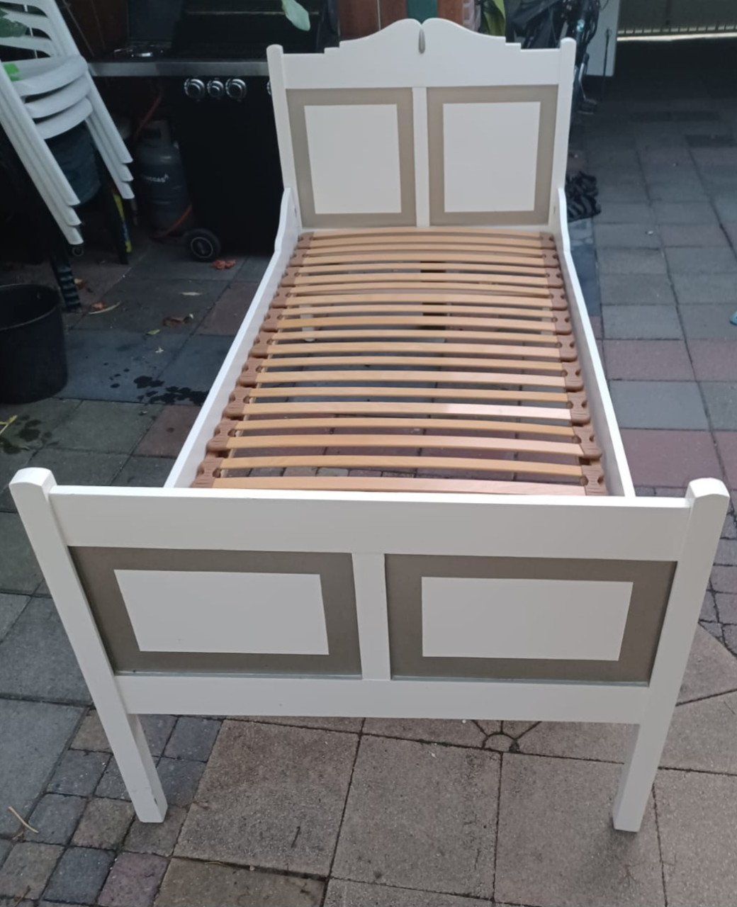 Bed 90×200 cm