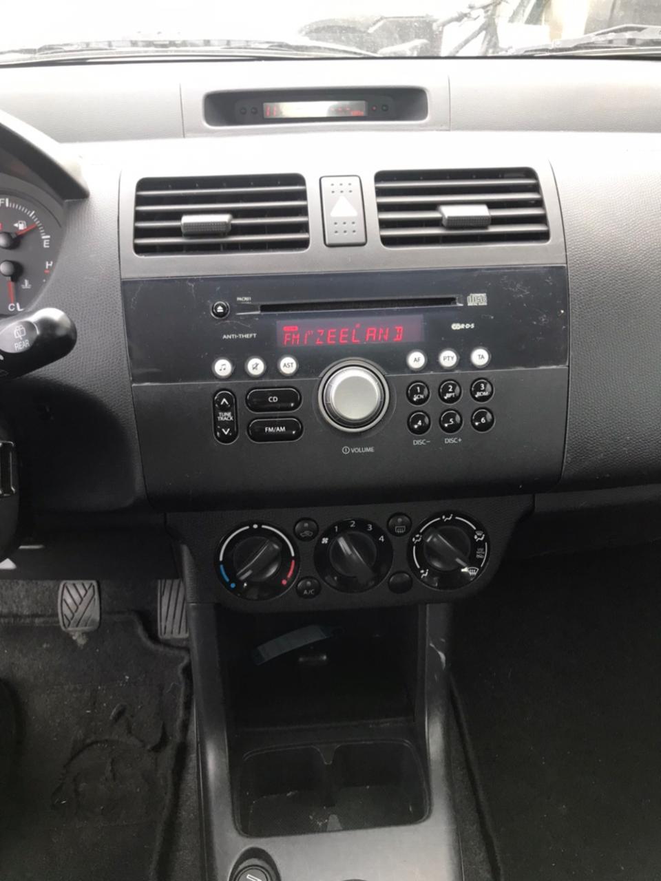 Suzuki Swift 1.3 exclusive