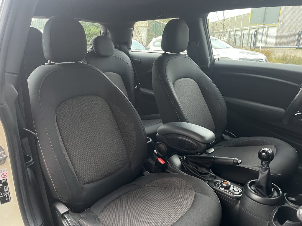 Mini Cooper mini 1.5 136pk pepper | 17'' lmv | climate | cruise | nav | key