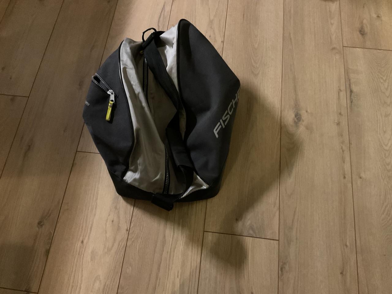 SKI schoenen (2x ) SKI schoenentas ( 2x )