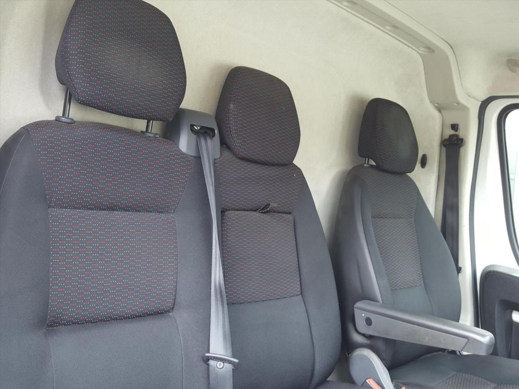 Peugeot Boxer gb 333 l2h2 bluehdi 140pk trekhaak | navigatie | cruise contr