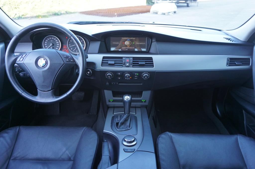 BMW 5 Serie 523i automaat - airco / navi / cruise / leder / pano / stoelver
