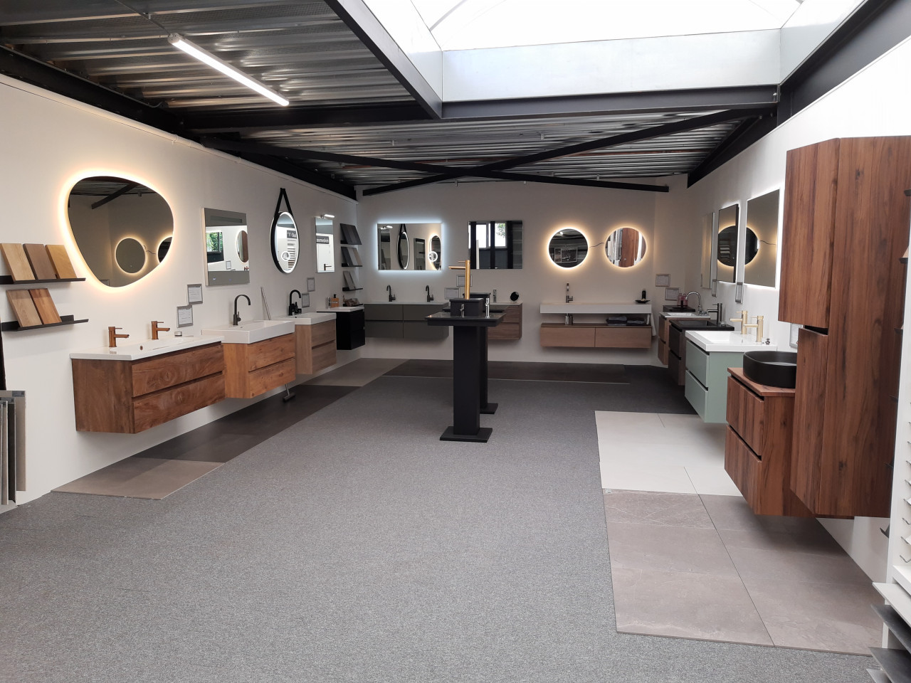 3030-291 ca 38 m² houtlook tegels, 20x120 cm van € 54,95/m²  voor