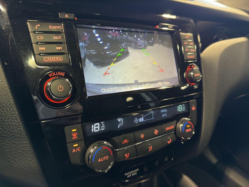 Nissan Qashqai 1.2 connect edition automaat | camera | panoramadak | navi |