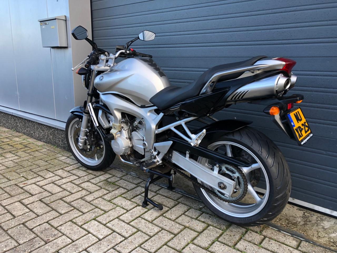 Inruilkoopje: Yamaha FZ6 N uit 2004, met 68dkm, nieuwe achterband €1995,-