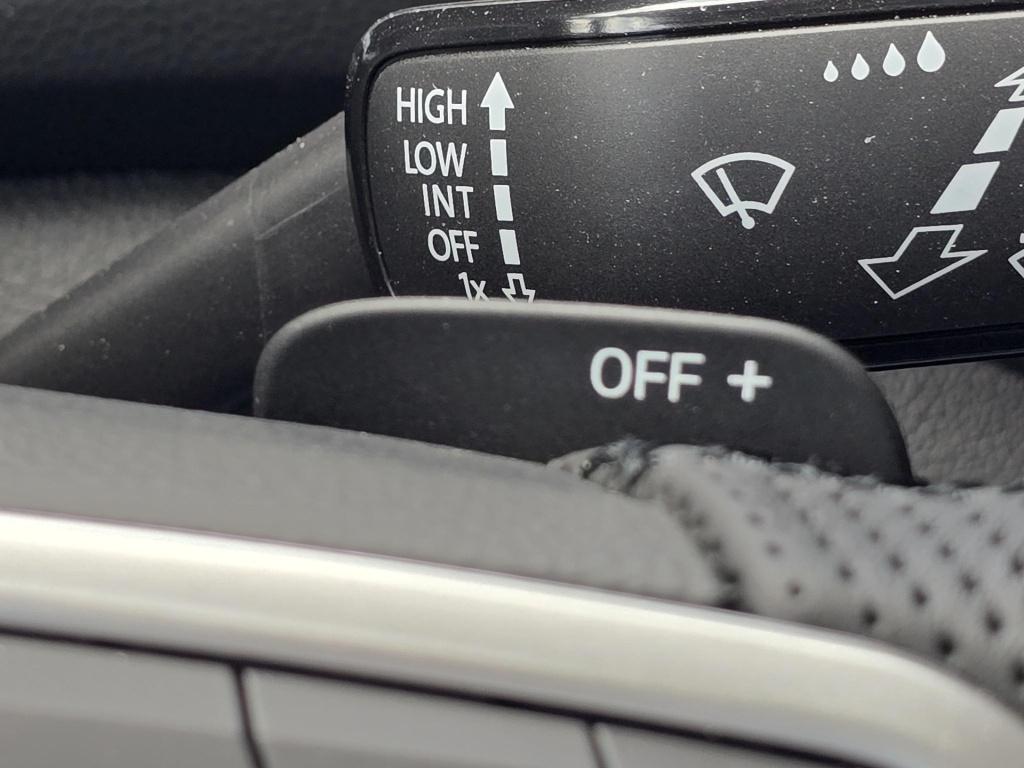 Volkswagen T-roc 1.5 tsi r-line edition virtual cockpit stuur/stoelverwarmi