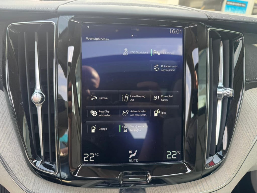 Volvo XC60 2.0 recharge t8 awd inscription