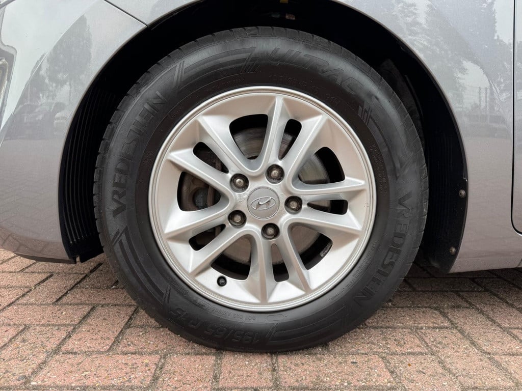 Hyundai I 30 1.6 gdi go!