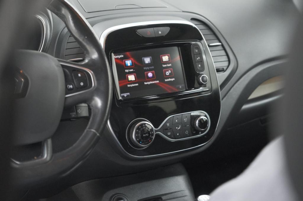 Renault Captur tce 90 intens | camera | dodehoekdetectie | navigatie | park