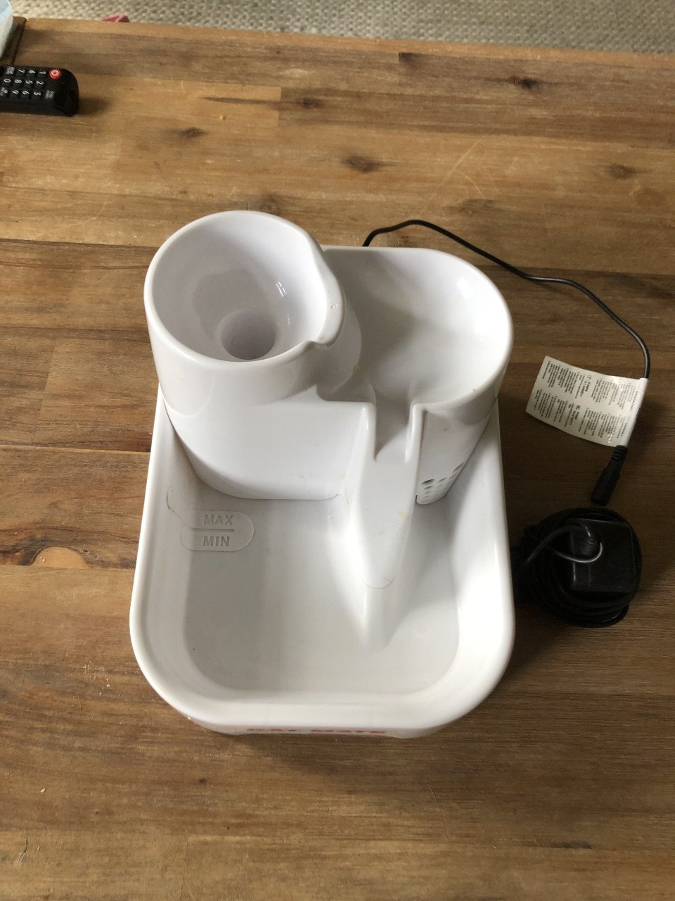 Cat mate drinkfontein(motor kapot)