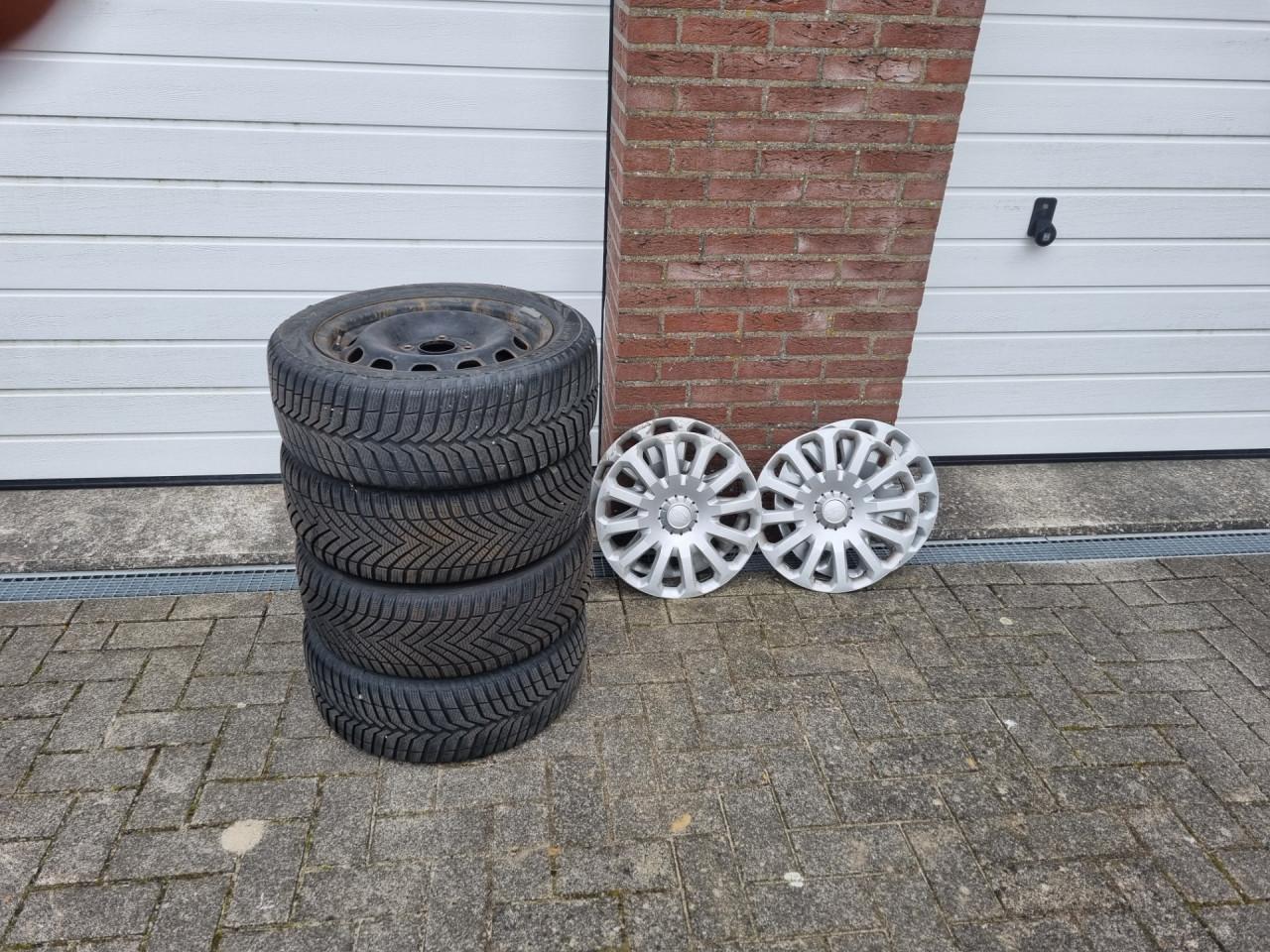 Te koop set winterbanden