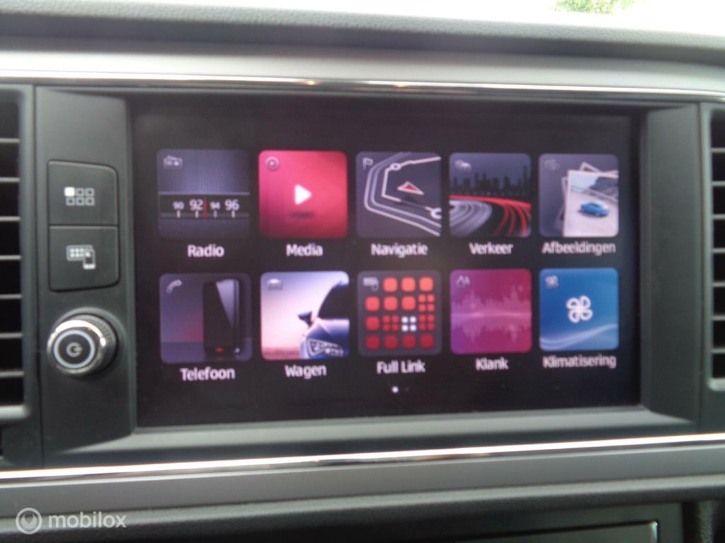 Seat Leon Sportstourer st 1.0 ecotsi style business/airco/led/pdc/automaat 