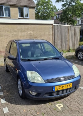 Ford Fiësta '05 1.3L - 138.747km - Nieuwe APK - Vraagprijs: € 1.750,-