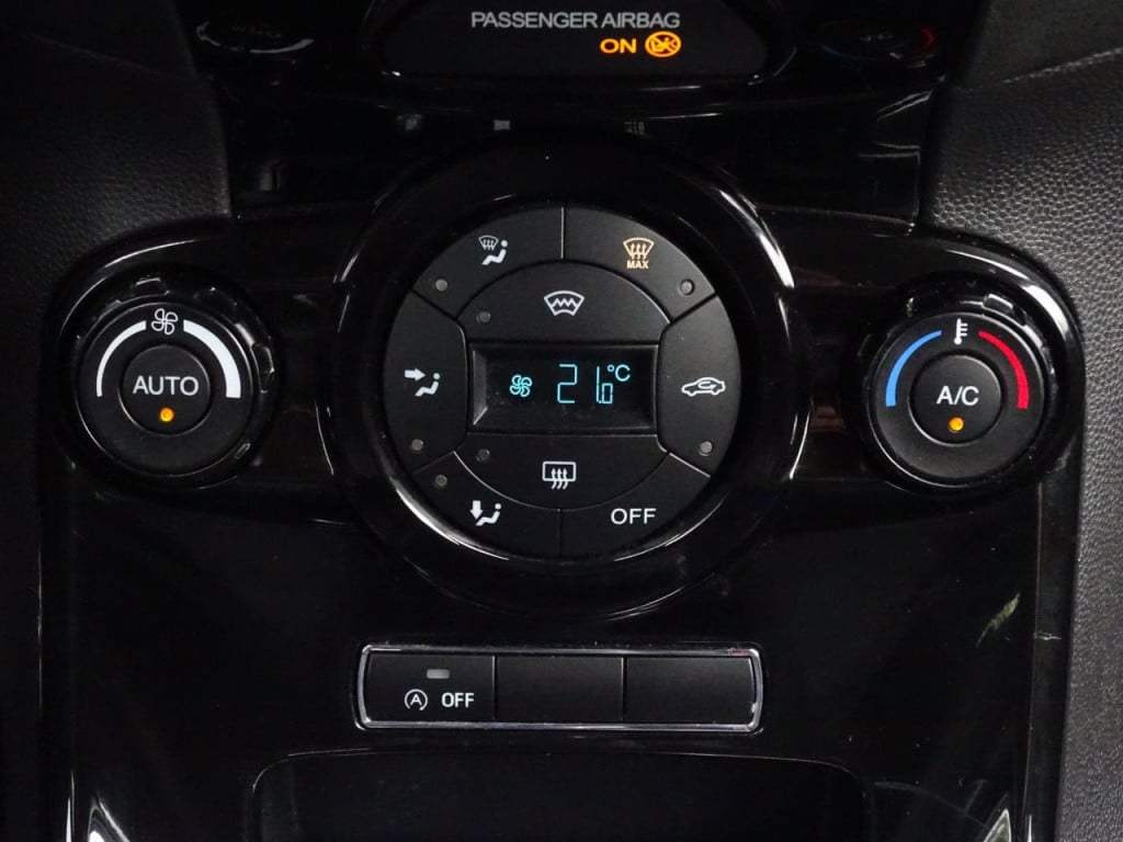 Ford Fiesta 1.0 ecoboost sport | pdc | clima | bluetooth | 17"