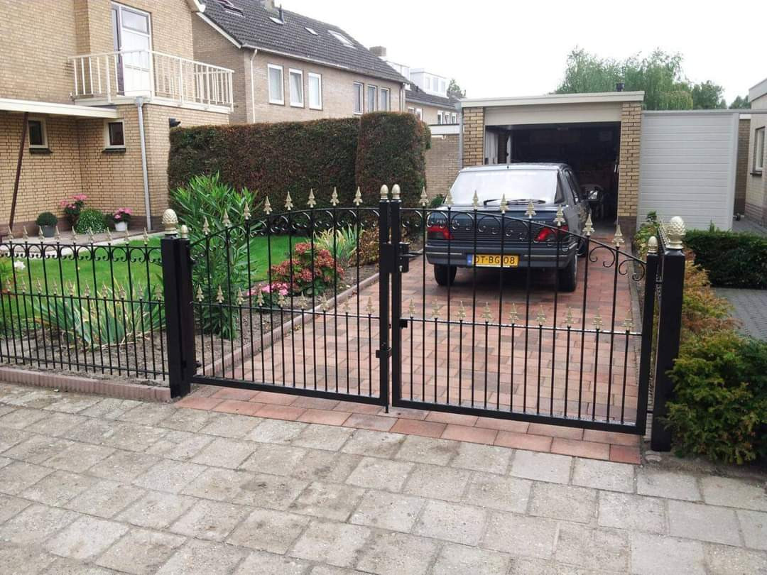 Stalen poorten en hekken op maat gemaakt