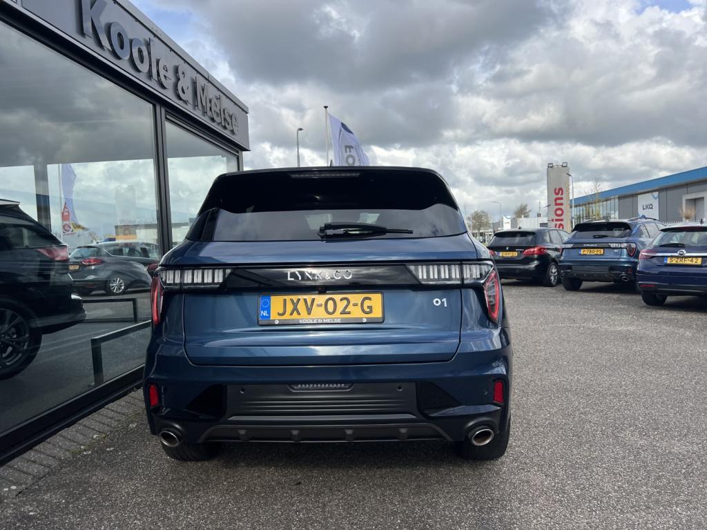 Lynk & Co 01 1.5 261pk phev 7dcth plug in hybrid , pano dak , 360gr camera 