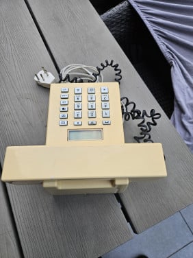 Vintage primafoon Jan des Bouvrie Kubus telefoon model 4642...