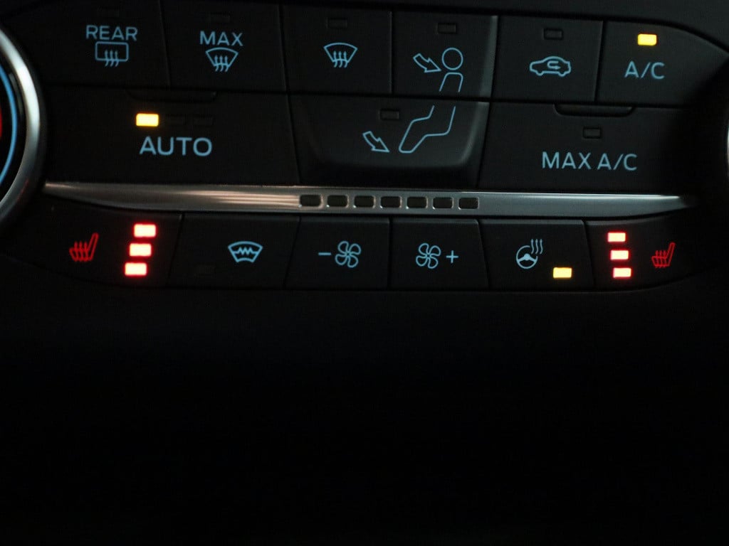 Ford Kuga 2.5 phev titanium | automaat | apple carplay / android auto | sto
