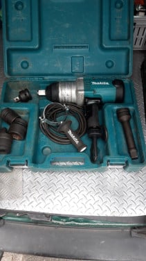 Slagmoer sleutel makita
