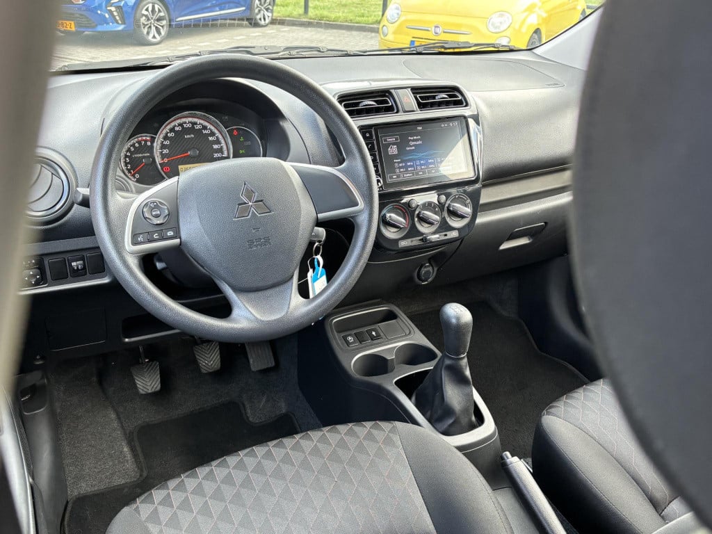 Mitsubishi Space Star 1.2 connect+ | apple carplay/android auto | aircondit
