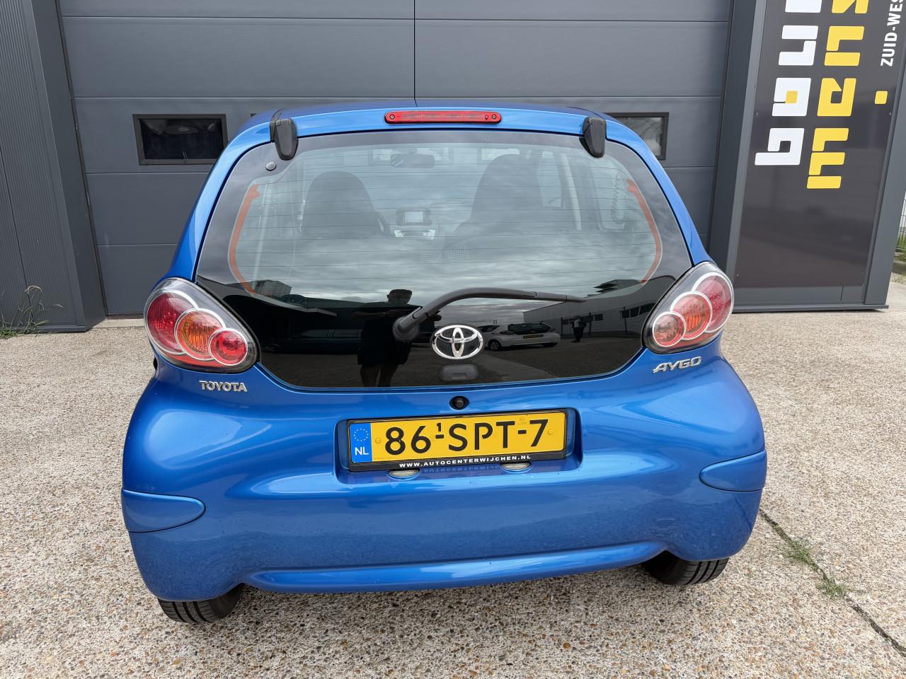 Toyota Aygo 1.0 12V Vvt-i 5DRS 2011 Blauw  Airco Apk Nap Navi