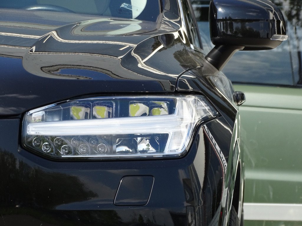 Volvo XC90 2.0 t8 twin engine awd momentum 7-pers | pano