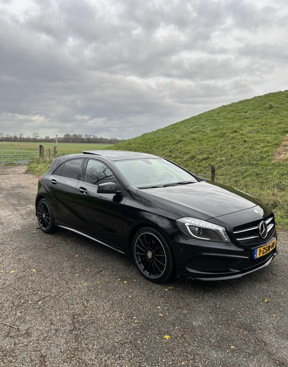Mercedes-Benz A180 AMG Night Edition | Automaat | Panoramadak | Trekhaak