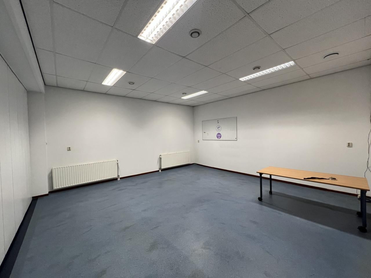 Te huur kantoor/bedrijfsruimte van 35m2 in Goes in Bedrijvencentrum Nivo