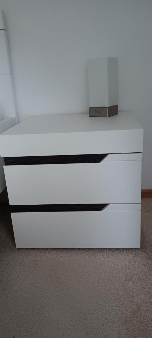 COMPLETE SLAAPKAMER (incl. nachtkastjes, matras, latten bodem, kledingkast)