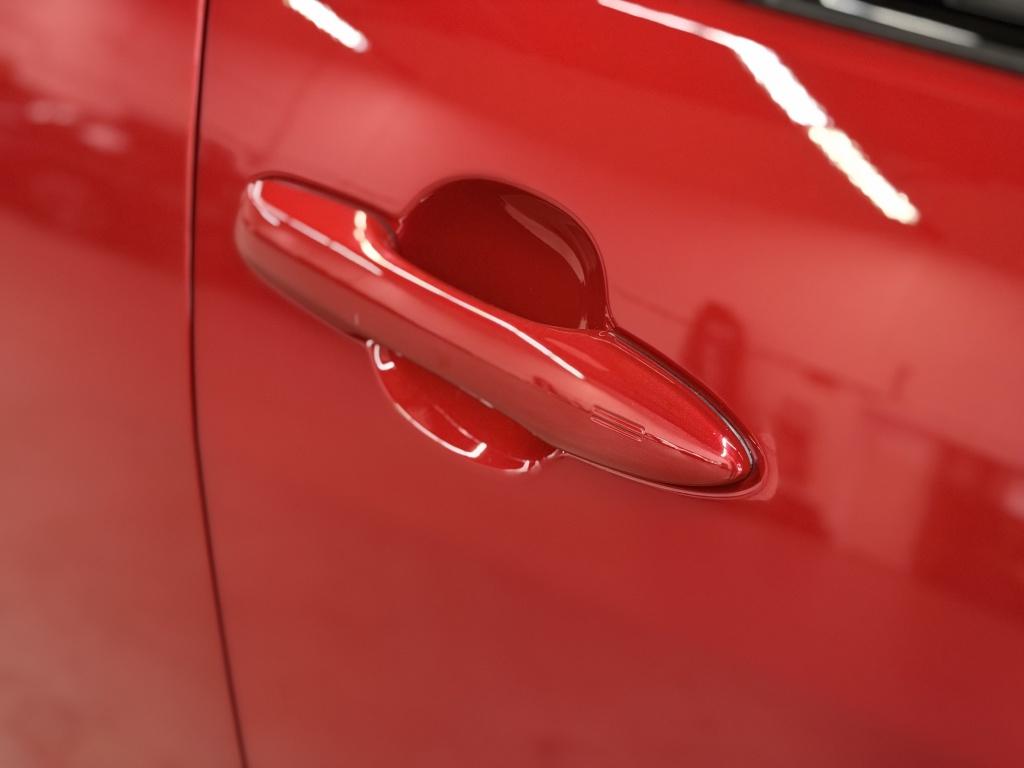 Toyota Yaris 1.5 hybride bi-tone executive| hud| stoel.verw| camera| bsm