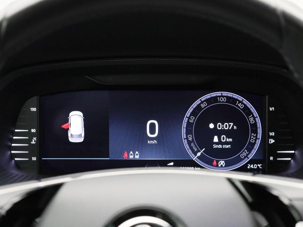 Skoda Octavia combi 1.5 tsi first edition | virtual cockpit | parkeer senso