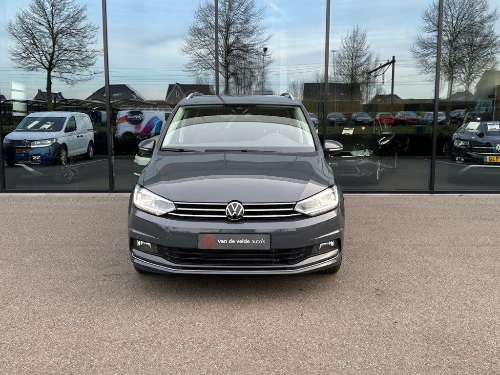 Volkswagen Touran 1.5 tsi 150pk dsg highline 7-persoons | dode hoek | virtu