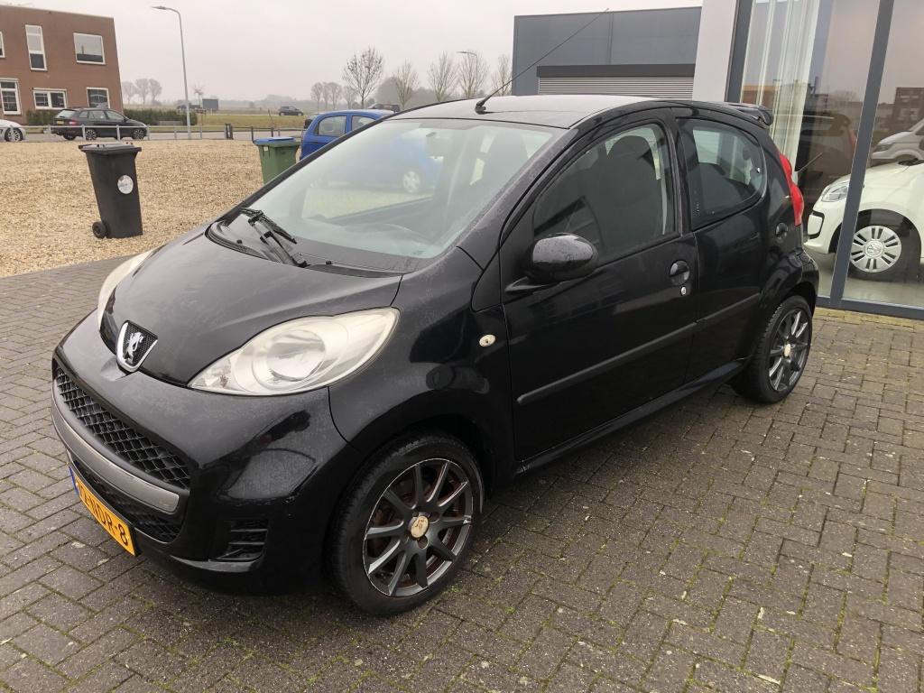 Peugeot 107 1.0-12v urban move 1e eigenaar
