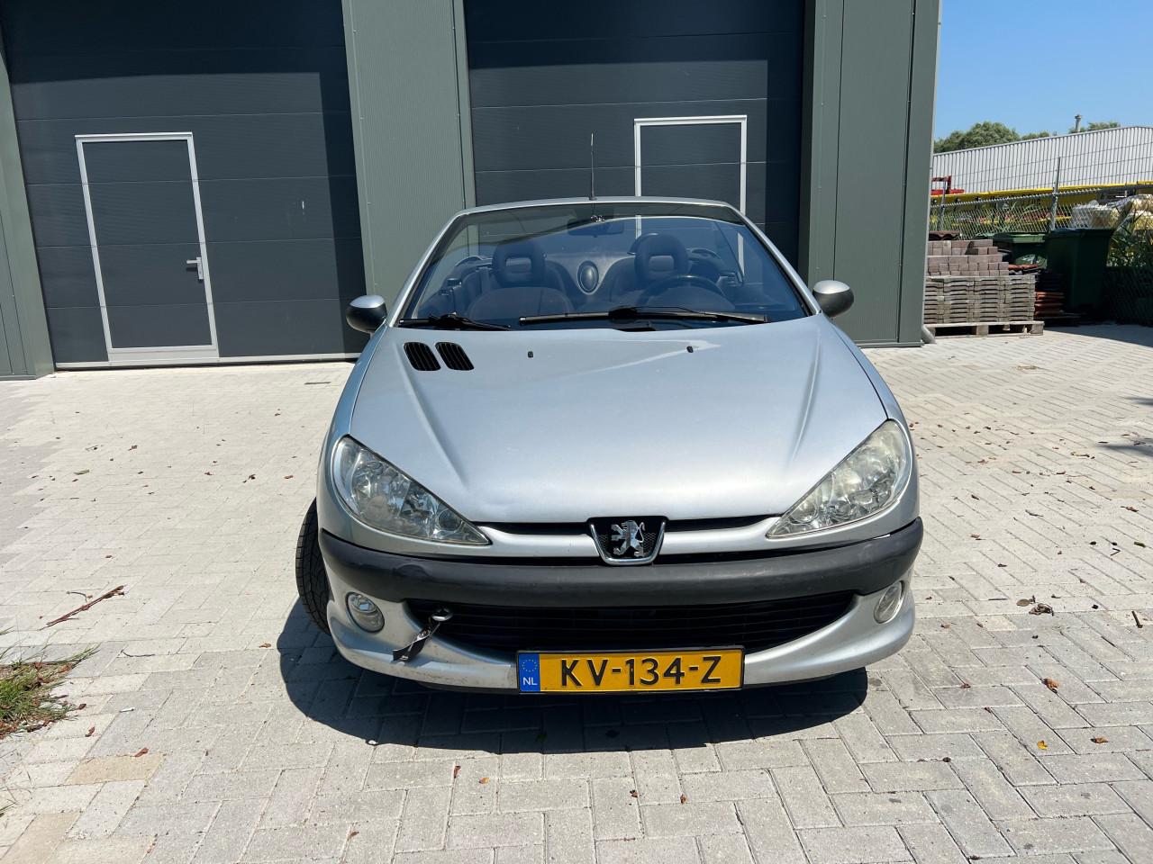 Peugeot 206CC 1.6-16V Cabrio Automaat