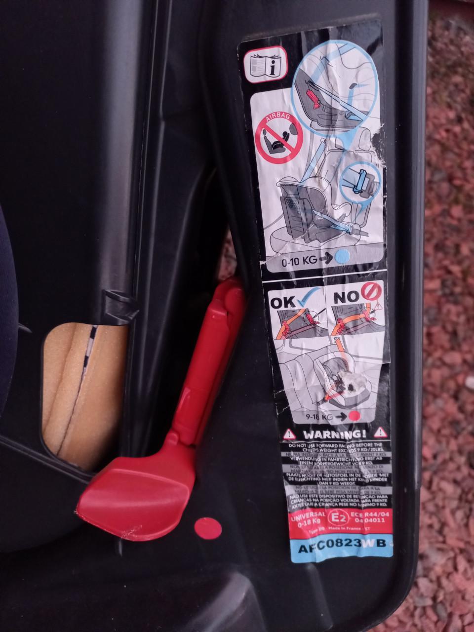 GRATIS AUTOSTOELTJE