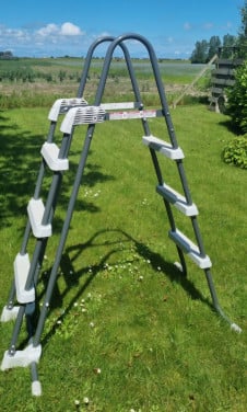 Zwembadtrap intex